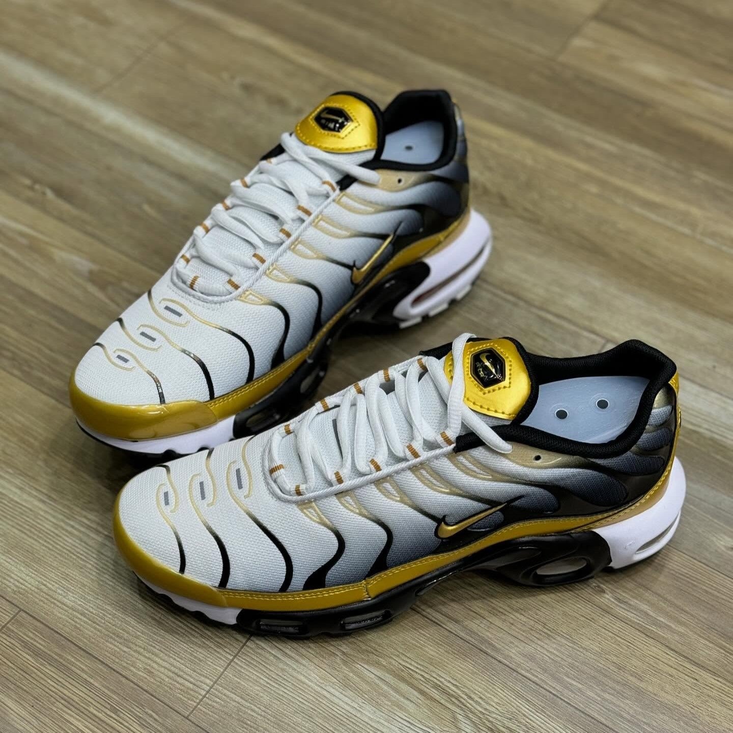 Air Max Plus TN Premium 50th Anniversary X Foot Locker