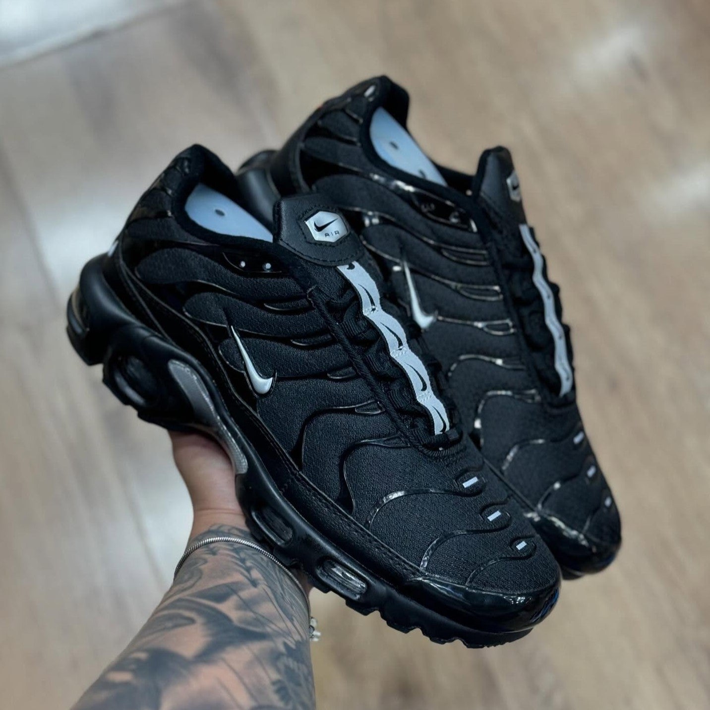 Air Max Plus TN Mini Swosh Black