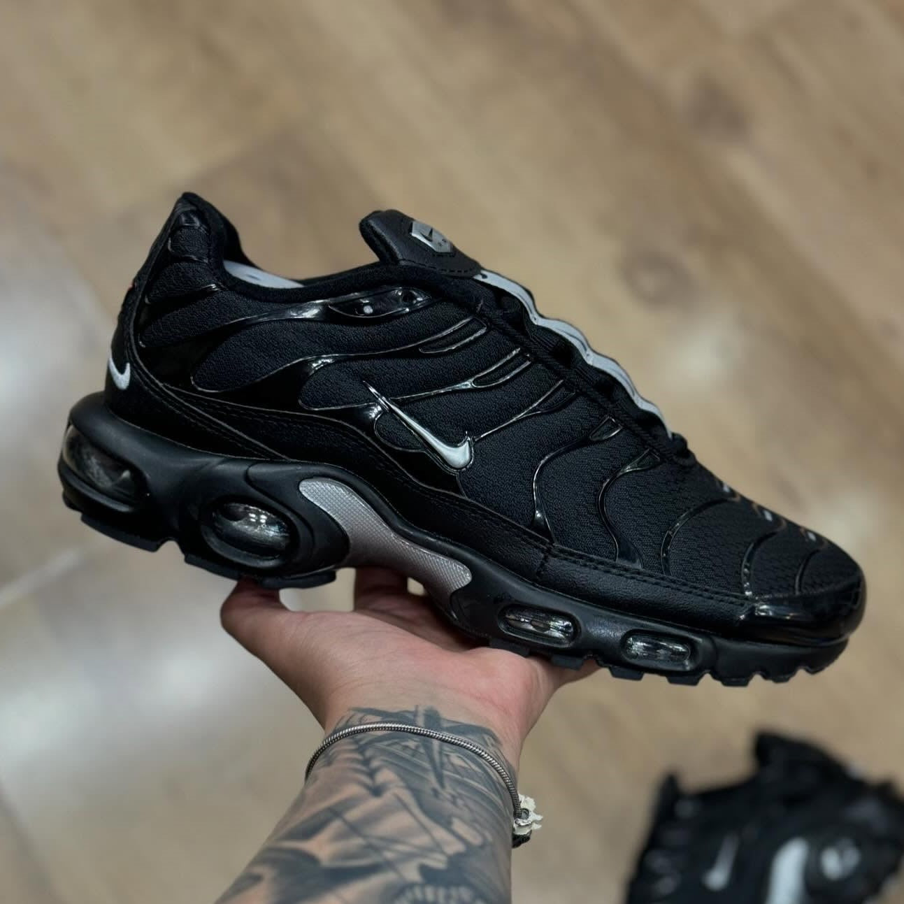 Air Max Plus TN Mini Swosh Black