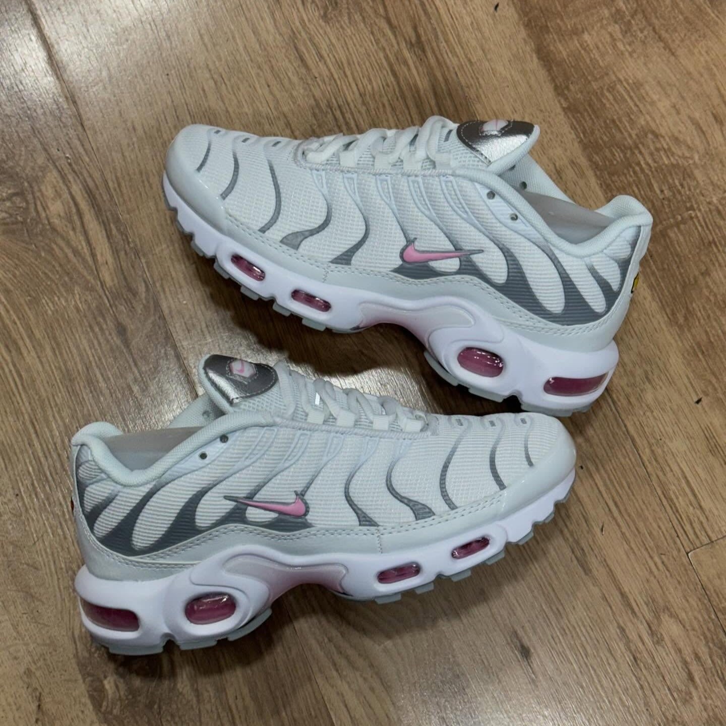 Air Max Plus TN Summit White Pink Rise
