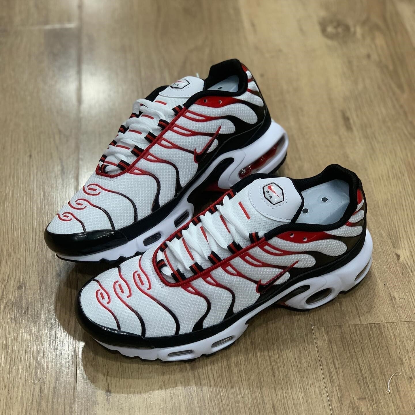 Air Max Plus TN GS Pure Platinum University Red