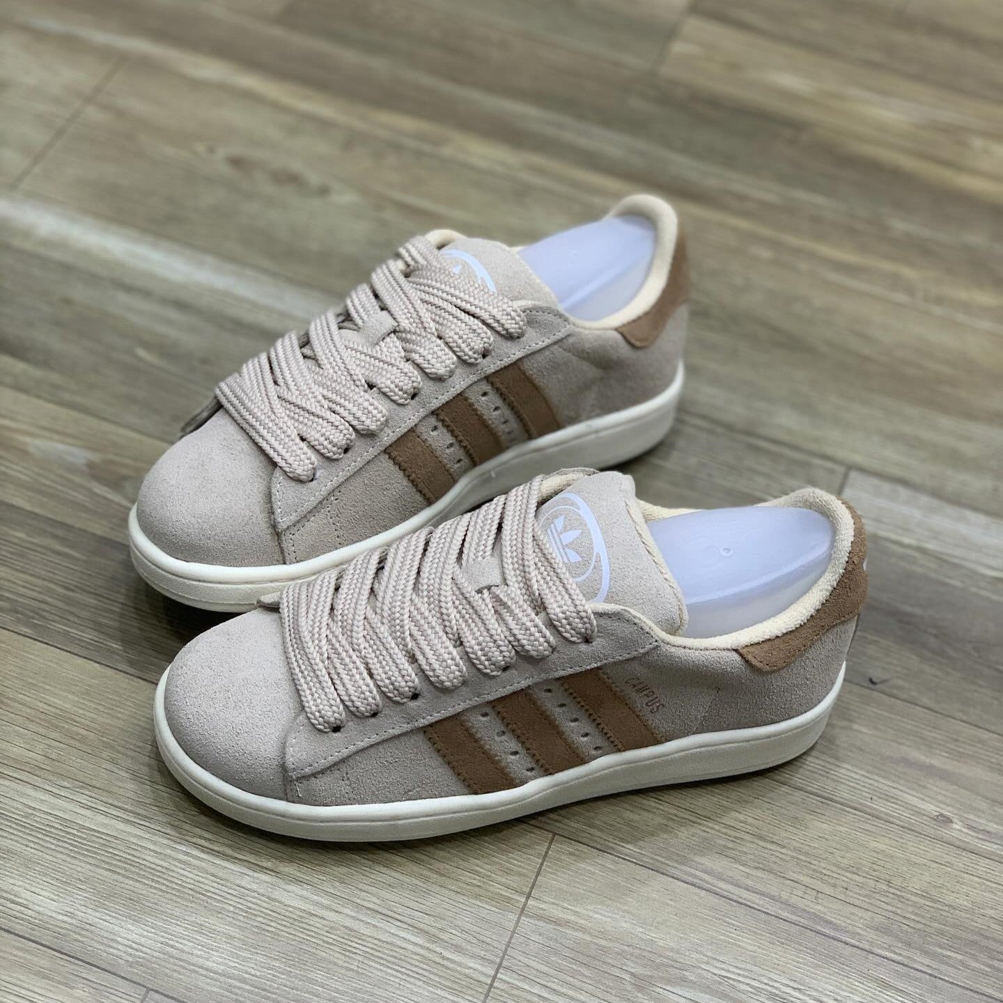 Campus 00 S Chalk White Brown