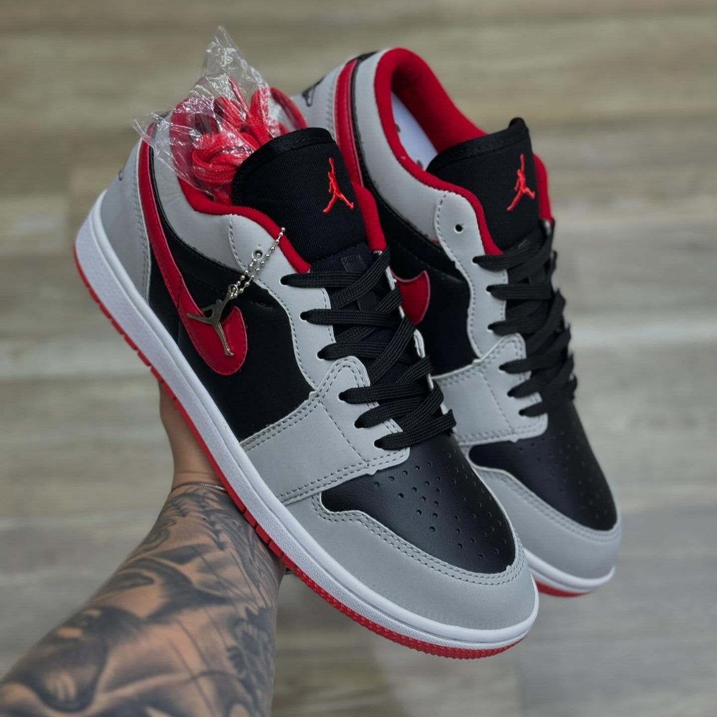 Air Jordan 1 Low GS Cement Fire Red *