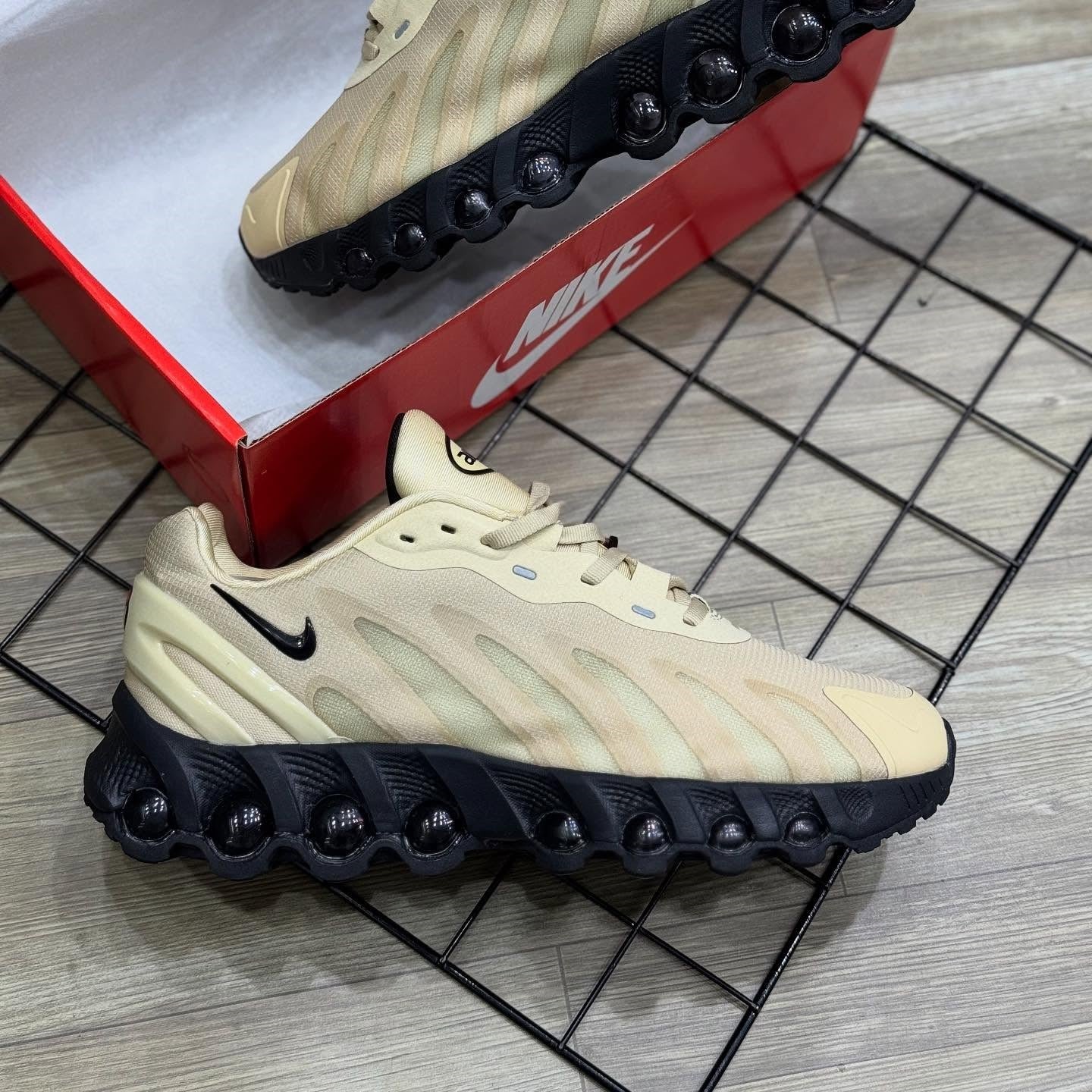 Air Max Dn8 Desert Khaki