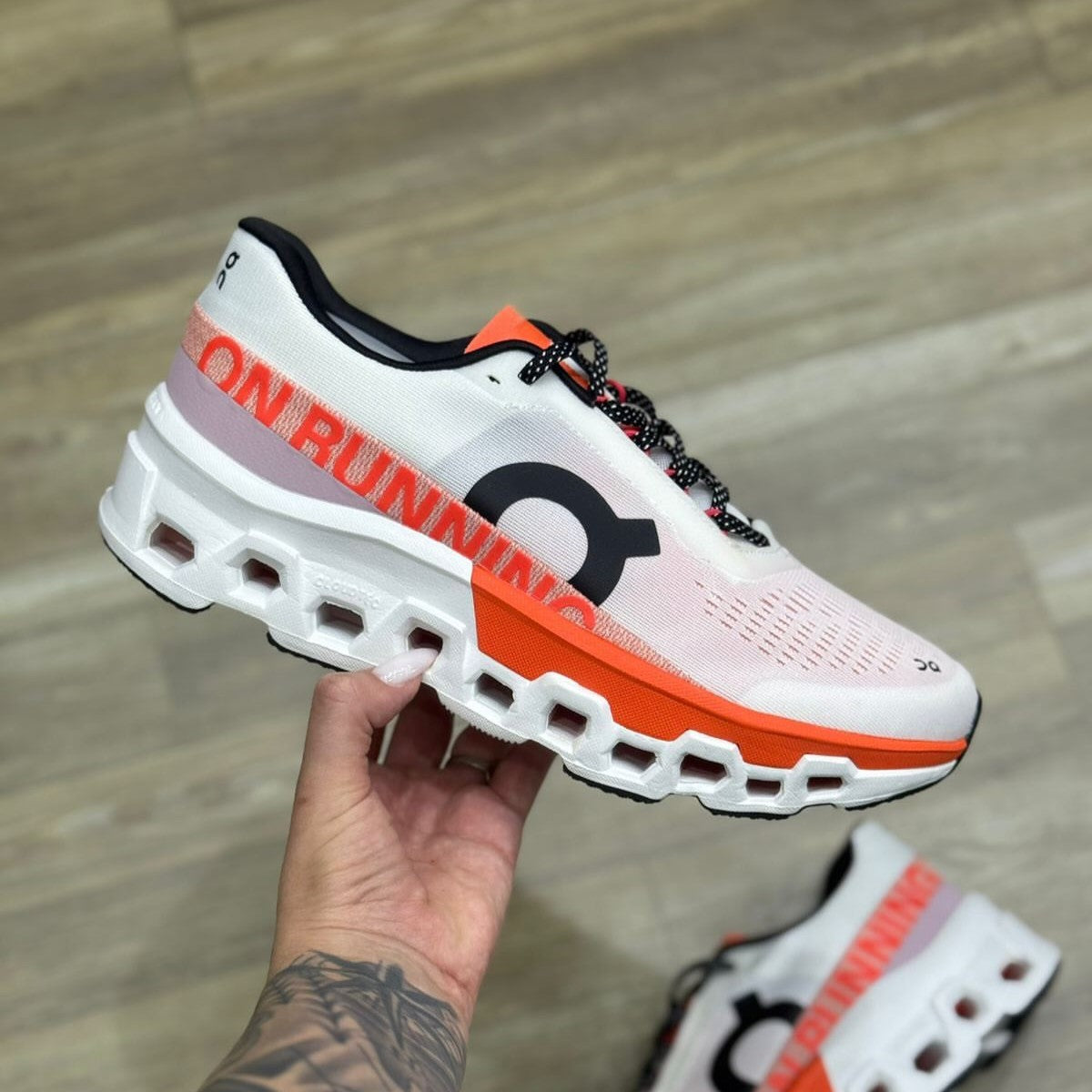 On Running Cloudmonster 2 Undyed Flame