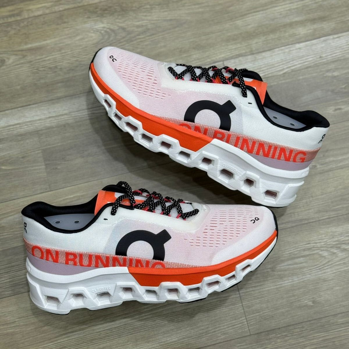 On Running Cloudmonster 2 Undyed Flame