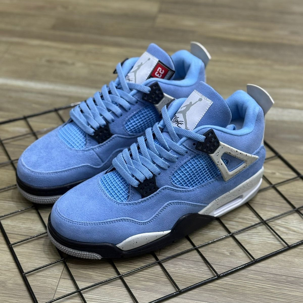 Air Jordan 4 Retro University Blue