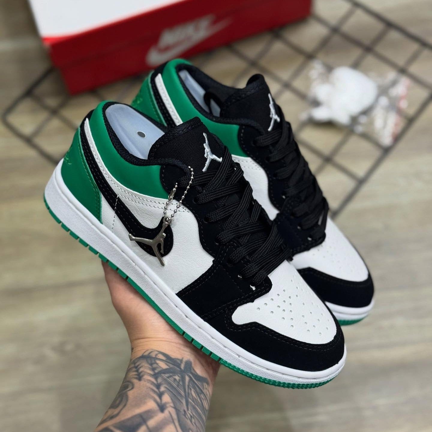 Air Jordan 1 Low Mystic Green *